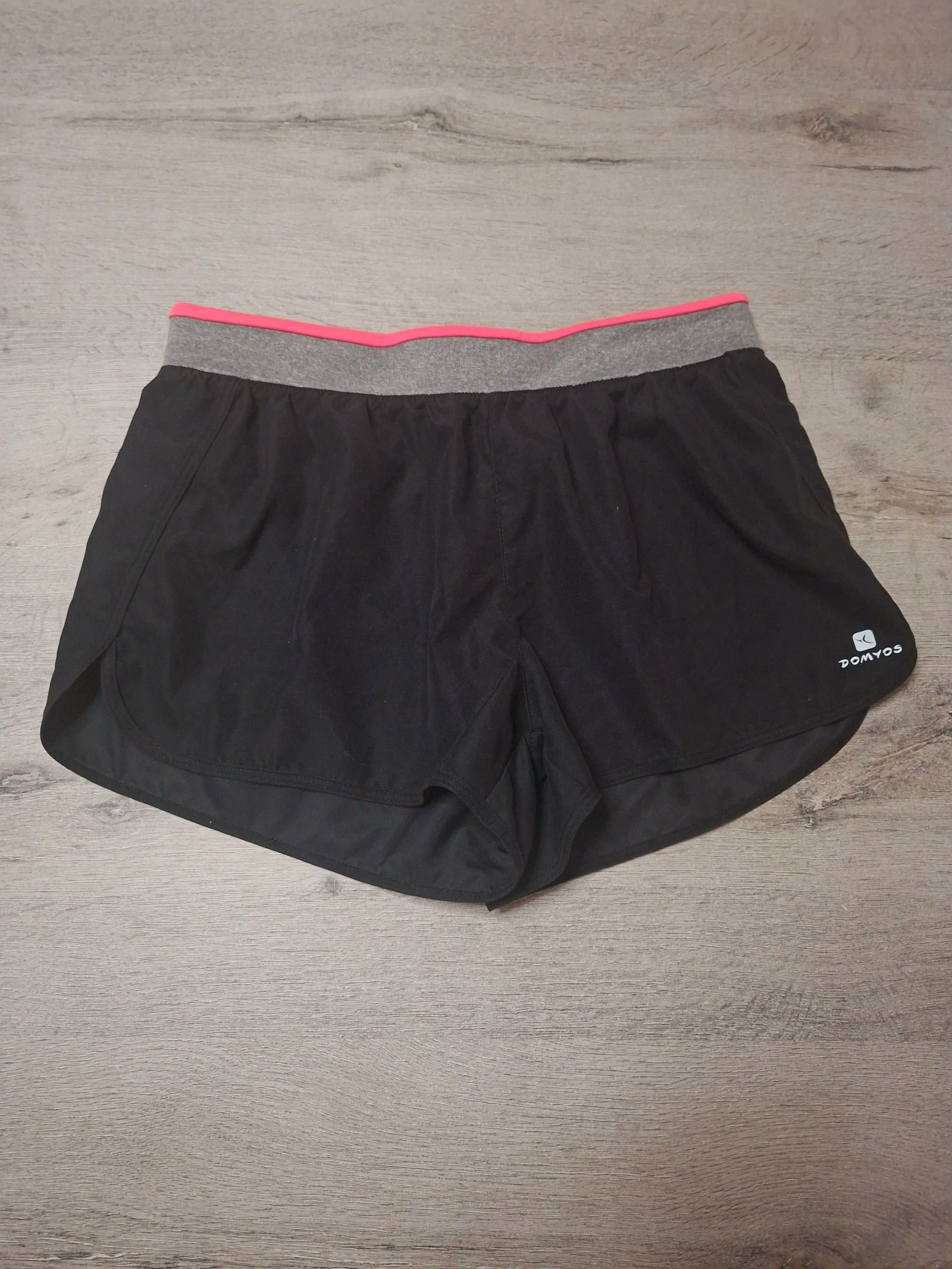 🌷F2-06🌷Short de esporte Domyos Decathlon – Tamanho P – Leve, confortável e performante🌷 – photo 2